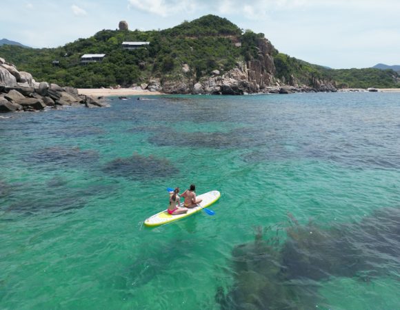 What to do in Vinh Hy Bay ?